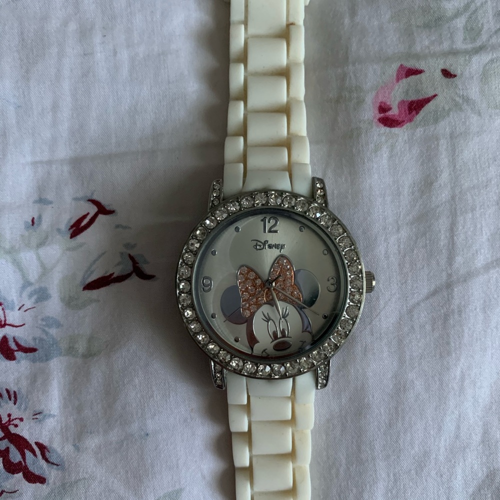 Disney Minnie Mouse Women’s Watch
